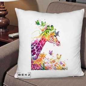 Perna Decorativa Girafa Curcubeu Acuarela, 40x40 cm, Alb Pufos, Husa Detasabila, Perna Inclusa, BEKZ®