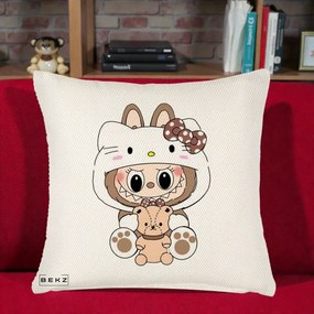Perna Personalizata Labubu x Hello Kitty Maro-Vintage, 40x40 cm, Crem Reliefat, Husa Detasabila, Perna Inclusa, BEKZ®