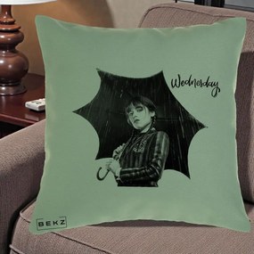 Perna Personalizata Wednesday Addams cu Umbrela Foto, 40x40 cm, Verde, Husa Detasabila, Perna Inclusa, BEKZ®