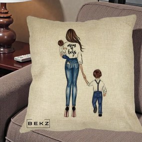 Cadou pentru Mama - Perna Personalizata Mom of Boys Mama cu Baietii, 40x40 cm, Crem, Husa Detasabila, Perna Inclusa, BEKZ®
