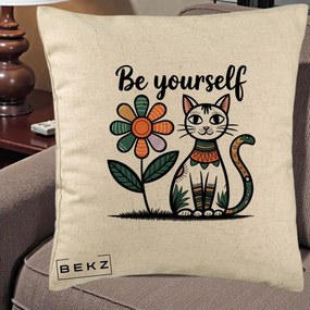 Perna Personalizata Be Yourself Pisica Folk, 40x40 cm, Bej, Husa Detasabila, Perna Inclusa, BEKZ®