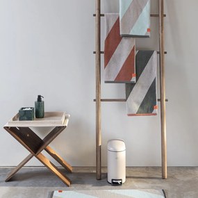 Prosop kaki din bumbac organic din frotir 70x133 cm Diagonal – Mette Ditmer Denmark