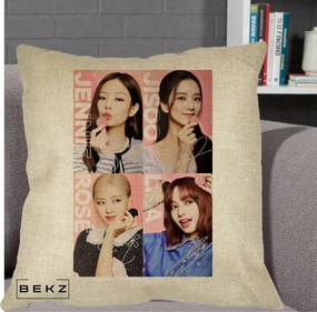 Perna Personalizata K-pop BLACKPINK Colaj 4 Portrete cu Semnature, 40x40 cm, Crem, Husa Detasabila, Perna Inclusa, BEKZ®