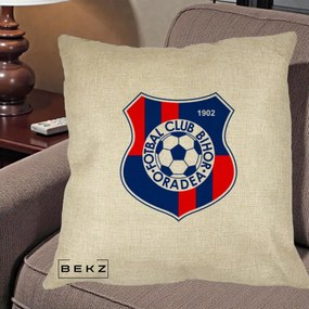 Perna Personalizata FC Bihor Oradea 1902 Fotbal, 40x40 cm, Crem, Husa Detasabila, Perna Inclusa, BEKZ®
