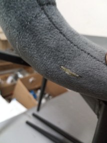 OFERTA Scaun din catifea gri inchis ASTI cu picioare negre categoria a II-a