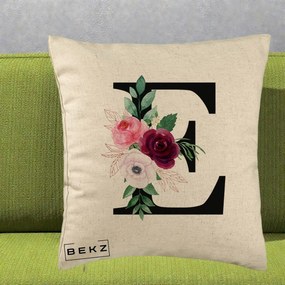 Cadou Personalizat - Perna Personalizata Monograma Florala Litera E, 40x40 cm, Bej, Husa Detasabila, Perna Inclusa, BEKZ®