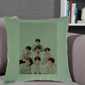Perna Personalizata K-pop BTS Foto Grup Pastel, 40x40 cm, Verde, Husa Detasabila, Perna Inclusa, BEKZ®
