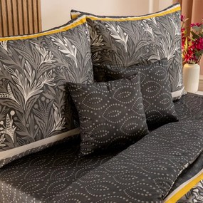 decoDoma Set lenjerii de pat pentru familii din microfibră GRACIOSA maro, cu cearceafuri și fețe de pernuțe