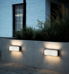 Aplica de perete exterior IP44 design modern Fluctus 28