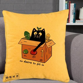 Perna Decorativa Pisica in Cutie No Desire to Fit In, 40x40 cm, Galben, Husa Detasabila, Perna Inclusa, BEKZ®