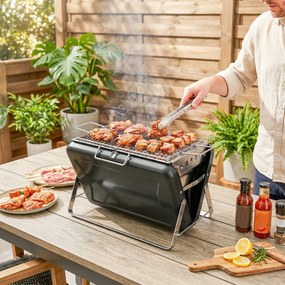 Outsunny Grătar pe cărbune din oțel inoxidabil BBQ Smoker cu grilă, mâner și picioare pliante pentru barbecue camping 40x28x25,5cm Negru | Aosom Romania