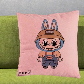 Perna Personalizata Labubu Toanart Blugi, 40x40 cm, Roz, Husa Detasabila, Perna Inclusa, BEKZ®