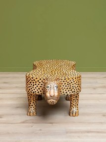 Măsuță de cafea din lemn de mango sculptat și pictat manual, maro, în formă de leopard, cu imprimeu leopard, 45 x 120,5 x 60 cm, „Panthera”