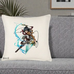 Perna Personalizata Attack on Titan Mikasa Ackerman Lupta, 40x40 cm, Crem Reliefat, Husa Detasabila, Perna Inclusa, BEKZ®