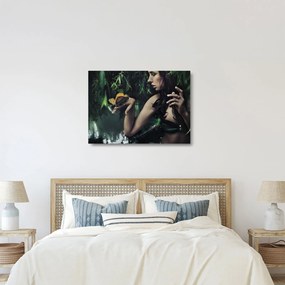 Tablou pe sticlă - Femeia grațioasă cu fluture (70x50 cm)