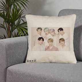 Perna Personalizata K-pop BTS Foto Grup Landscape Pastel, 40x40 cm, Bej Canapea, Husa Detasabila, Perna Inclusa, BEKZ®