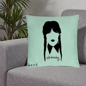 Perna Personalizata Wednesday Addams Silueta Alb-Negru, 40x40 cm, Verde Menta, Husa Detasabila, Perna Inclusa, BEKZ®