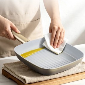 Tigaie grill Swiss Haus SH-SCGP28CH, 28 cm, acoperire ceramică Sapphire, pentru plite cu inducție, culoare șampanie