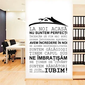 Sticker perete La noi acasa nu suntem perfecti !