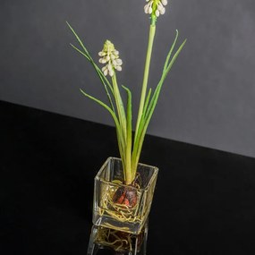 Aranjament floral mic decor festiv design LUX ETERNITY CUBO SINGLE MUSCARI