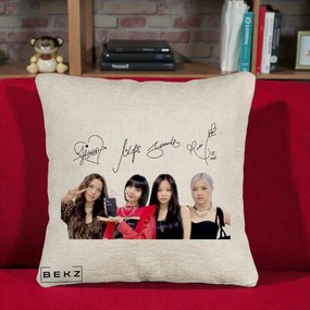 Perna Personalizata K-pop BLACKPINK Semnaturi, 40x40 cm, Bej Canapea, Husa Detasabila, Perna Inclusa, BEKZ®