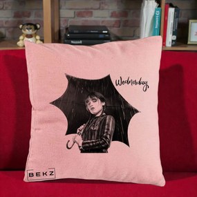 Perna Personalizata Wednesday Addams cu Umbrela Foto, 40x40 cm, Roz, Husa Detasabila, Perna Inclusa, BEKZ®