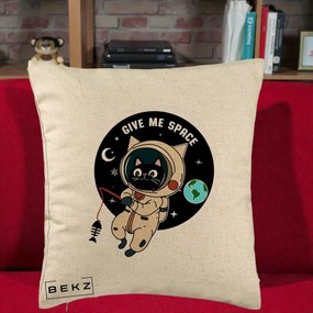 Perna Decorativa Give Me Space Pisica Astronaut, 40x40 cm, Bej, Husa Detasabila, Perna Inclusa, BEKZ®