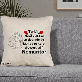 Cadou pentru Tata - Perna Personalizata Tata Nemuritor cu Inimi Rosii, 40x40 cm, Bej Canapea, Husa Detasabila, Perna Inclusa, BEKZ®