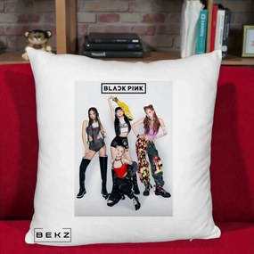 Perna Personalizata K-pop BLACKPINK Fotografie Grup Tinute Edgy, 40x40 cm, Alb Pufos, Husa Detasabila, Perna Inclusa, BEKZ®