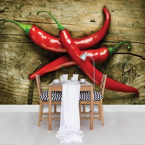 Fototapet - Chili ardei pe scănduri (254x184 cm)