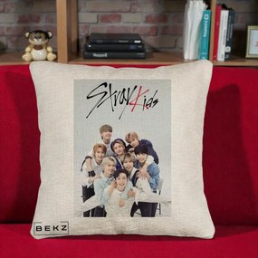 Perna Personalizata K-pop Stray Kids cu Foto Grup Alb-Albastru, 40x40 cm, Bej Canapea, Husa Detasabila, Perna Inclusa, BEKZ®