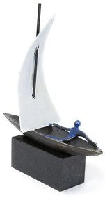 Statueta bronz "Inaintea vantului"