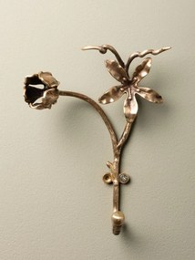 Agatatoare din alama, Flower