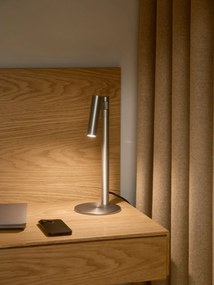 Lampa de masa cu spot design minimalist Makoto