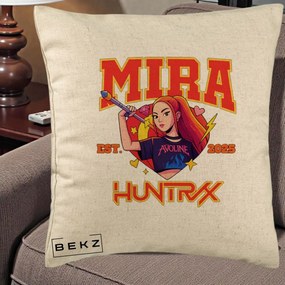 Perna Personalizata K-pop HUNTRX Mira Personaj Avoline, 40x40 cm, Bej, Husa Detasabila, Perna Inclusa, BEKZ®