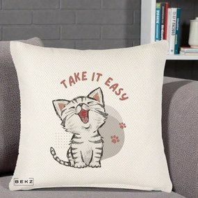 Perna Personalizata Take It Easy Cat, 40x40 cm, Crem Reliefat, Husa Detasabila, Perna Inclusa, BEKZ®