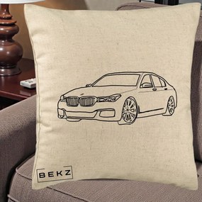 Perna Personalizata BMW Seria 7 Linie Minimalista, 40x40 cm, Bej, Husa Detasabila, Perna Inclusa, BEKZ®