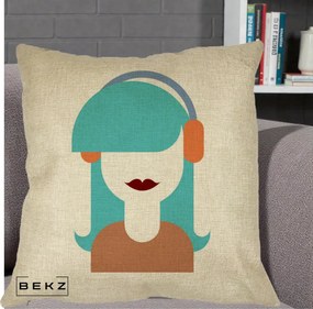 Perna Decorativa Fata cu Casti Muzica Grafic, 40x40 cm, Crem, Husa Detasabila, Perna Inclusa, BEKZ®