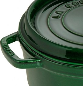 Oala din fonta Staub La Cocotte 40509-361-0, 6,7 l, 28 cm, de la -20°C pana la 260 °C, Emailata, Capac cu structura anti-picaturi, Toate plitele inclusiv inductie, Verde