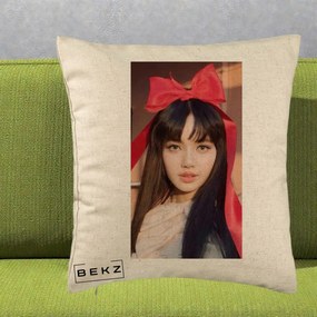 Perna Personalizata K-pop BLACKPINK Rose cu Funda Rosie, 40x40 cm, Bej, Husa Detasabila, Perna Inclusa, BEKZ®