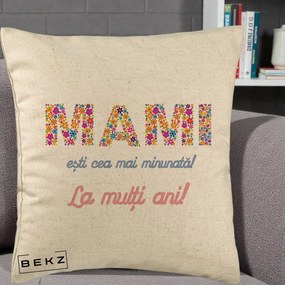 Cadou pentru Mama - Perna Personalizata Mami Esti Cea mai Minunata La Multi Ani cu Litere Florale, 40x40 cm, Bej, Husa Detasabila, Perna Inclusa, BEKZ®