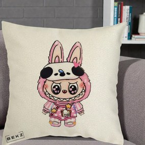 Perna Personalizata Labubu Panda-Bunny Roz, 40x40 cm, Ecru, Husa Detasabila, Perna Inclusa, BEKZ®