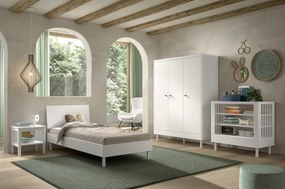 Set Complet Mobilier Camera Bebelusi Forrest Beech, Pat 90x200 cm, Dulap cu 3 Uși, Noptieră și Masă de înfășat, din Lemn de Fag Lăcuit Alb – Vipack