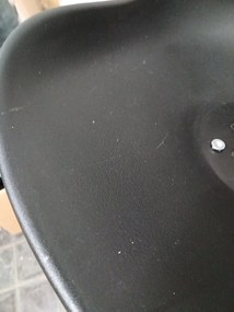 OFERTA Scaun negru BALI MARK cu picioare negre II calitate