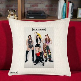 Perna Personalizata K-pop BLACKPINK Fotografie Grup Tinute Edgy, 40x40 cm, Crem Reliefat, Husa Detasabila, Perna Inclusa, BEKZ®