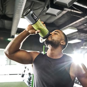 Blender portabil Ninja Blast BC151EUBK, 7.4W, 530 ml, 6 lame otel, Zdrobire gheata, Pana la 10 cicluri, Fara BPA, USB-C, Negru