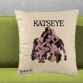 Perna Personalizata K-pop KATSEYE Foto Roz Vintage, 40x40 cm, Bej, Husa Detasabila, Perna Inclusa, BEKZ®