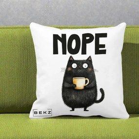 Perna Decorativa NOPE Pisica Neagra Cafea, 40x40 cm, Alba Mata, Husa Detasabila, Perna Inclusa, BEKZ®