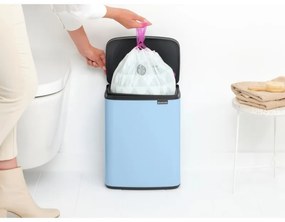 Cos de gunoi Brabantia Bo Small 1006637, 12 L, Deschidere silentioasa si lina, Baza antiderapanta, Albastru deschis