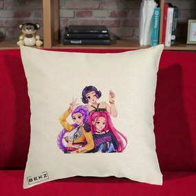 Perna Personalizata K-pop HUNTRX Trio Animat Fete Foto, 40x40 cm, Ecru, Husa Detasabila, Perna Inclusa, BEKZ®
